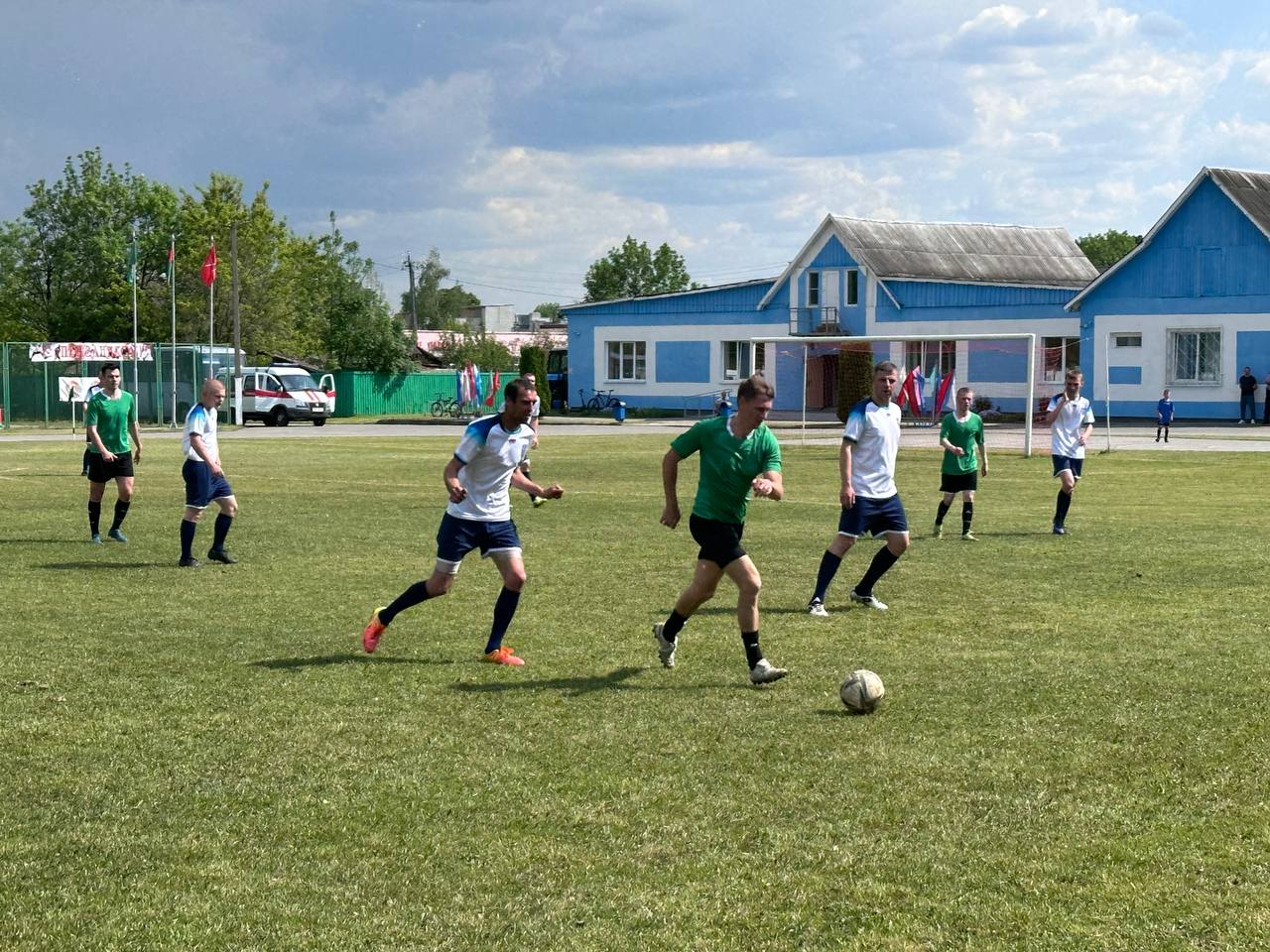 В Ельске прошёл чемпионат Гомельской области по футболу. Играли две сильные  команды: «Ельск» — «Лельчицы» — Ельск. Новости Ельска. Народный голас.  Районная газета. Гомельская область